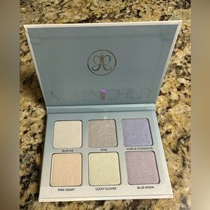Anastasia Beverly Hills moon child glow palette